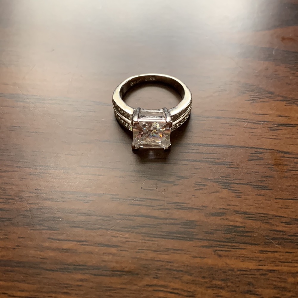 Silver/Clear Rinestone Statement Ring - image 2